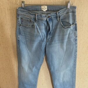 Relaxed Fit Mutual Weave Light Blue Men's Jeans - waist size 36